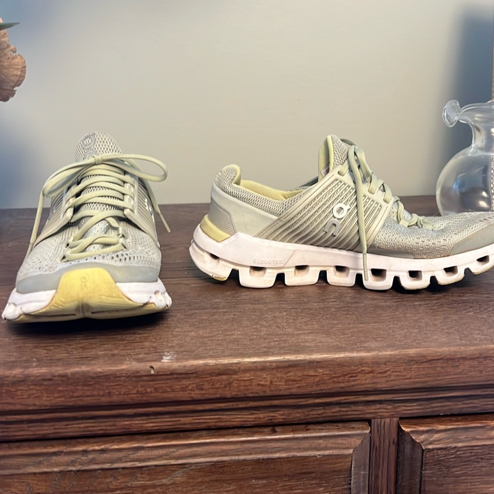 On Cloud Running Shoes